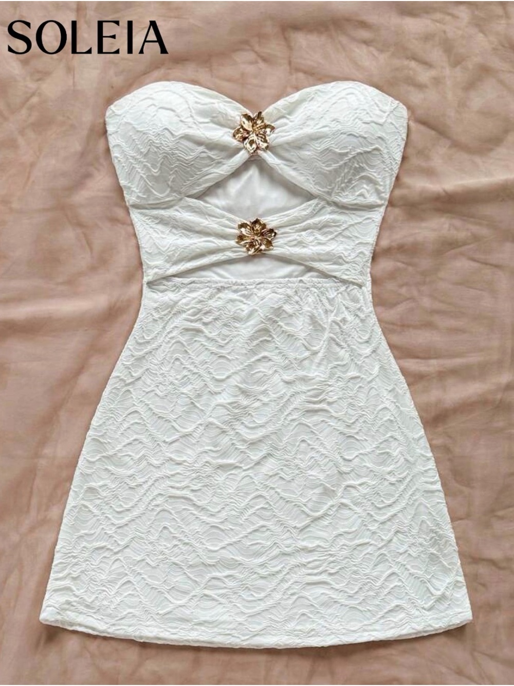 Soleia Women’s White Strapless Bodycon Dress